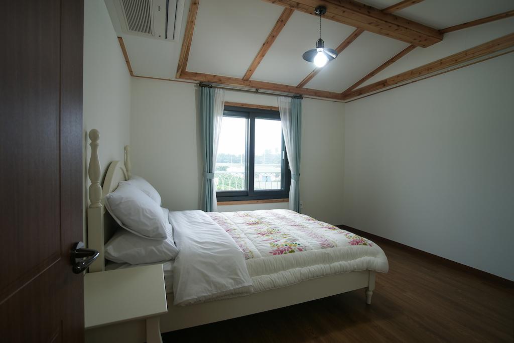 Baghdad House Villa Jeju Room photo