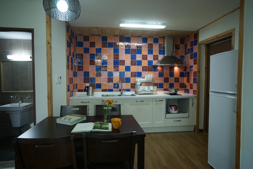 Baghdad House Villa Jeju Room photo
